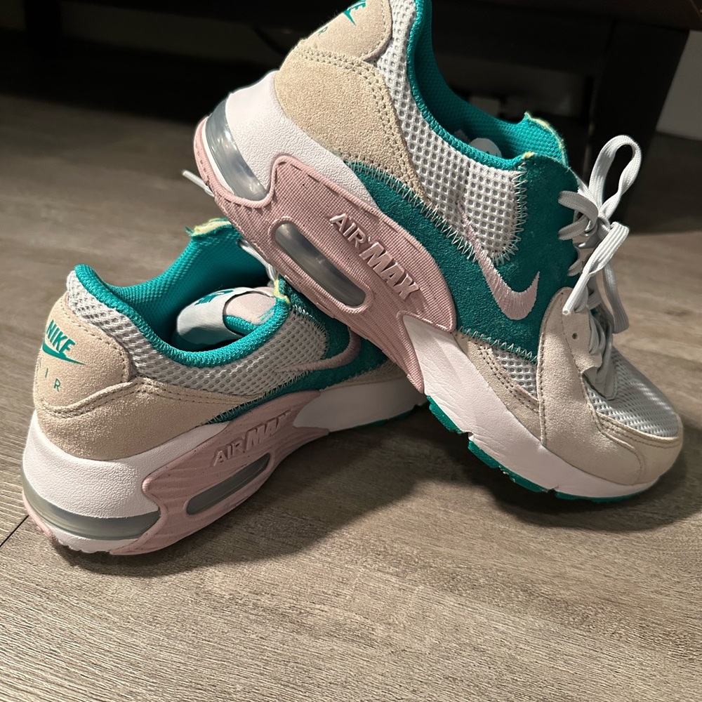Nike Air Max Teal and Beige Athletic Shoes